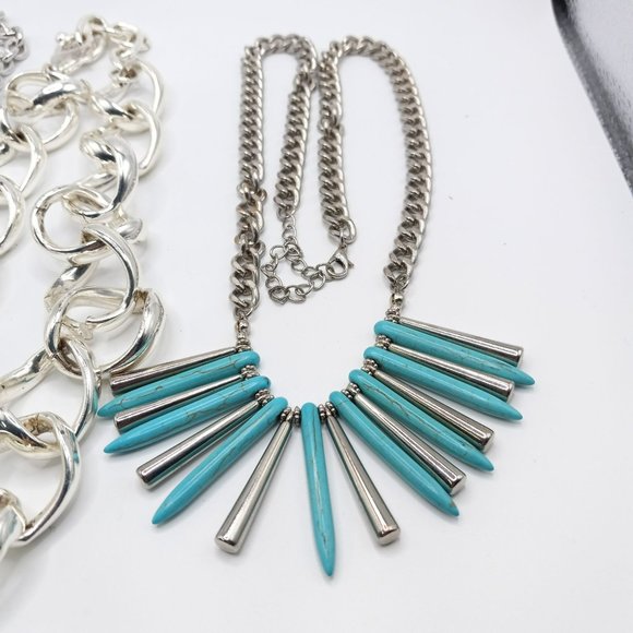 Lot Of 3 Trendy Silver Tone Heart Chain Faux Turquoise Statement Necklaces - Picture 7 of 8
